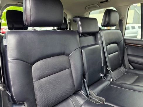Used 2013 Toyota Land Cruiser AWD/4WD image 38