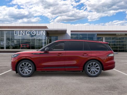 New 2026 Lincoln Aviator AWD image 3