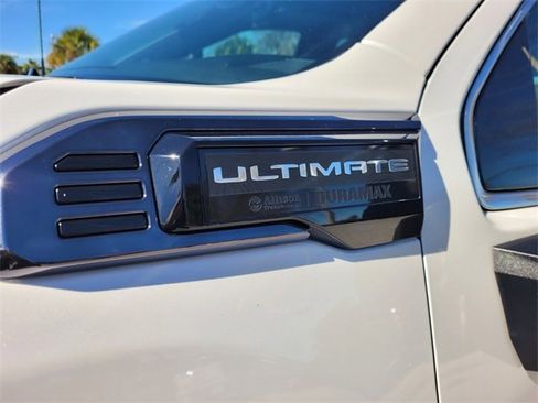 Used 2024 GMC Sierra 2500 Denali Ultimate w/ Max Trailering Package image 3