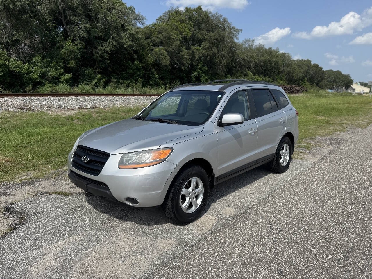 Used 2008 Hyundai Santa Fe GLS FWD image 2