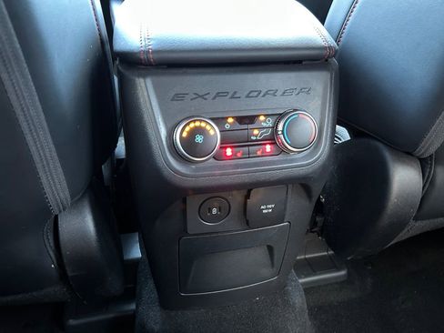 Used 2025 Ford Explorer ST AWD/4WD image 37