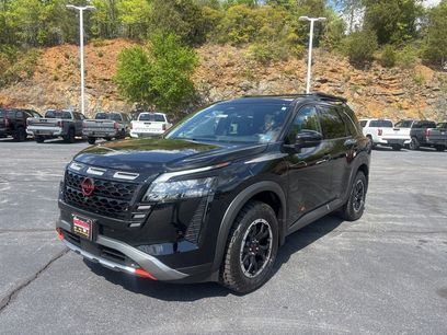 New 2026 Nissan Pathfinder Rock Creek w/ Rock Creek Premium Package
