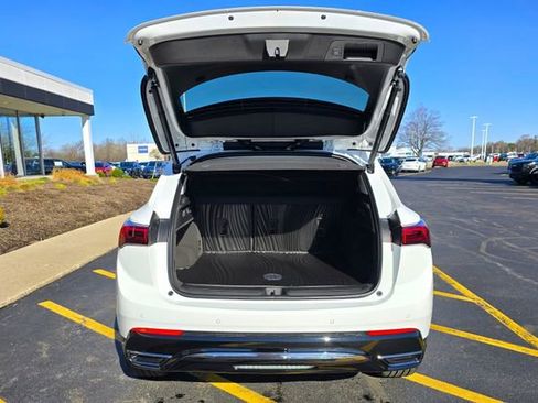 New 2026 Buick Envision Sport Touring AWD/4WD image 8