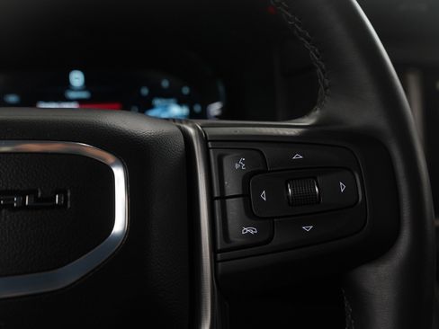 Used 2024 GMC Yukon Denali Ultimate AWD/4WD image 30