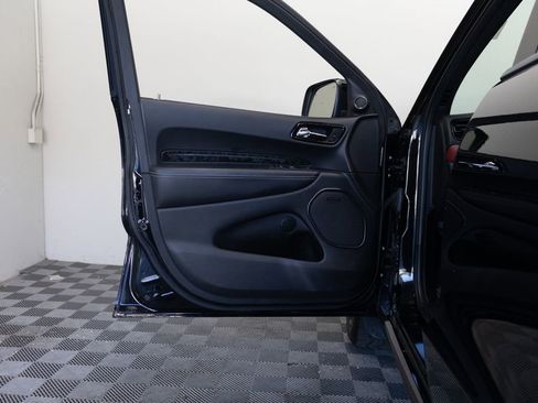 Used 2022 Dodge Durango SRT w/ Premium Interior Group AWD/4WD image 16