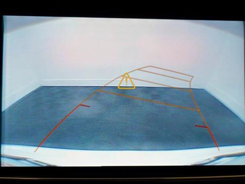 Used 2018 Buick Encore Premium image 17