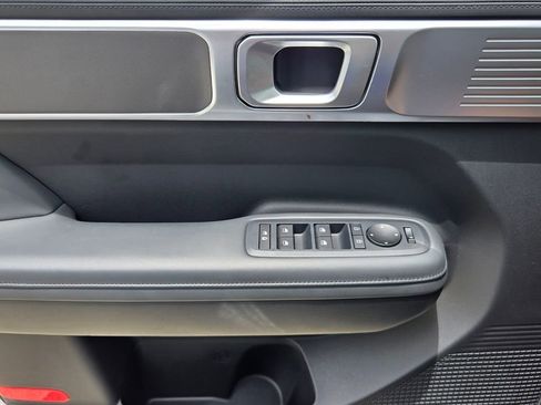 Used 2025 Hyundai Santa Fe SEL FWD image 24