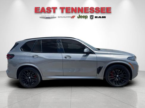 Used 2024 BMW X5 xDrive40i w/ M Sport Package AWD/4WD image 2
