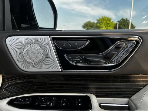 Used 2022 Lincoln Navigator L Black Label AWD/4WD image 29