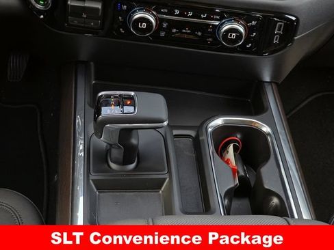 New 2026 GMC Sierra 1500 SLT AWD/4WD image 16