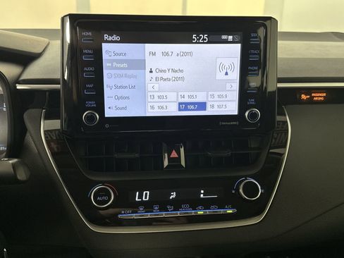 Used 2022 Toyota Corolla LE image 25