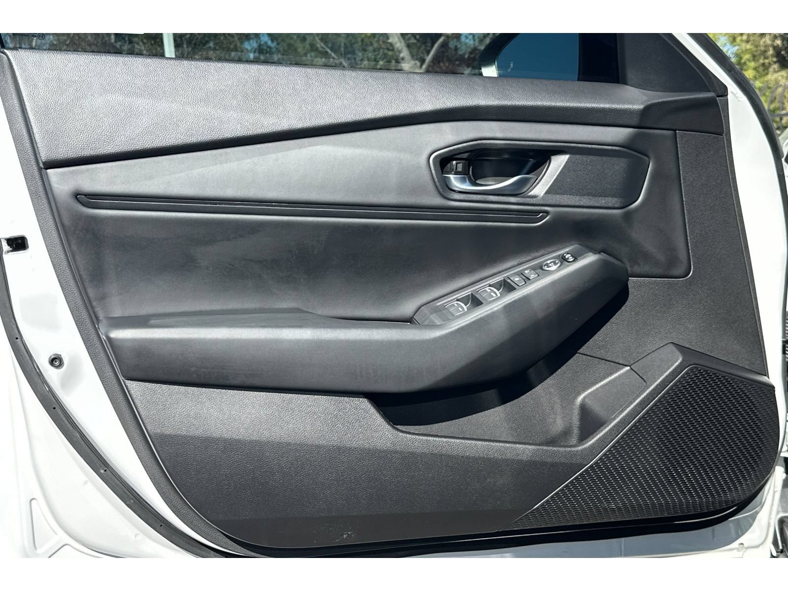 Used 2025 Honda Accord SE image 6