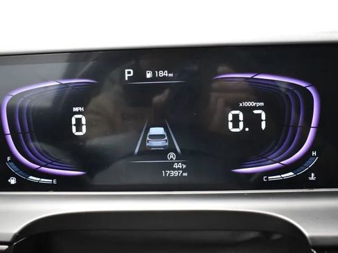 Used 2025 Kia Seltos S image 23