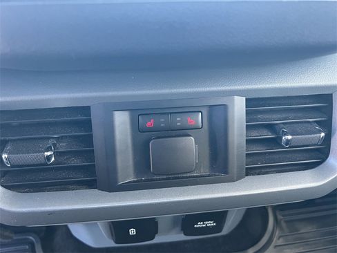 Certified 2022 Ford F150 Lariat w/ Equipment Group 502A High image 13