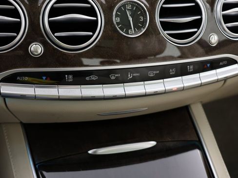 Used 2020 Mercedes-Benz S 560 4MATIC Sedan image 30