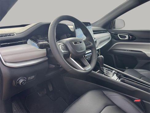 New 2026 Jeep Compass Limited image 13
