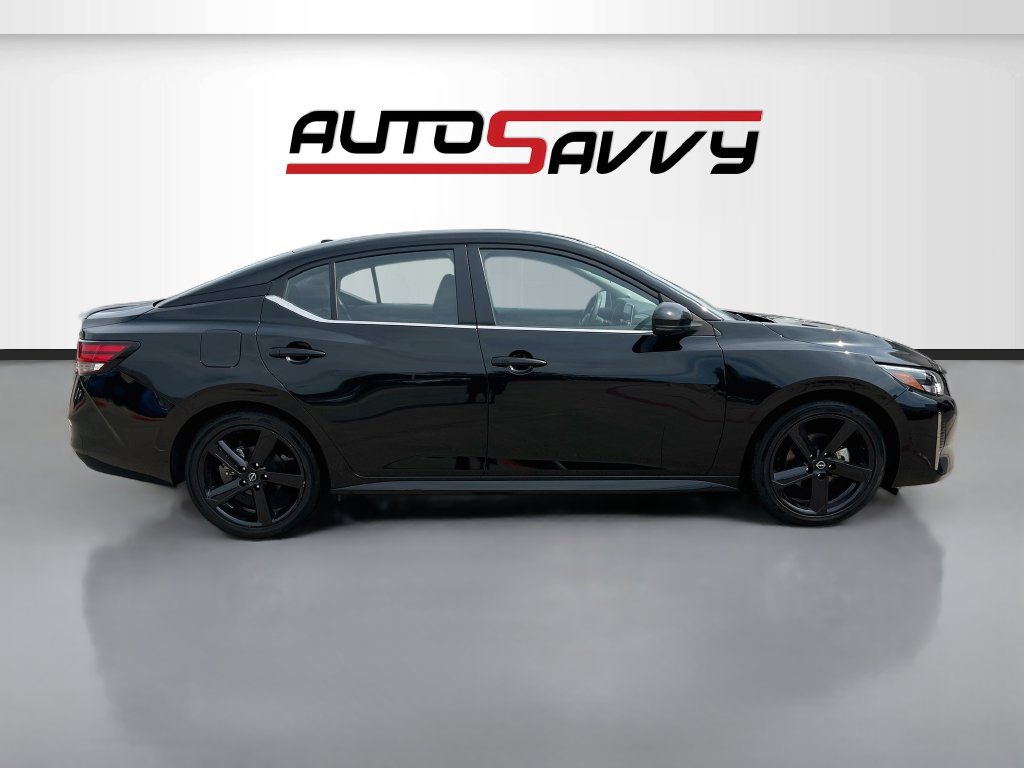Used 2025 Nissan Sentra SR FWD image 8