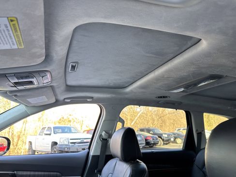 Used 2024 Kia Telluride SX Prestige w/ Towing Package image 7