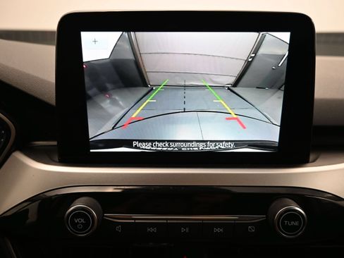 Used 2020 Ford Escape SE FWD image 18