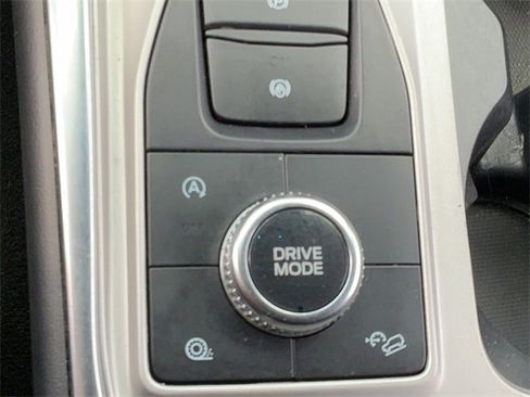 Used 2021 Ford Explorer XLT w/ Equipment Group 202A image 26