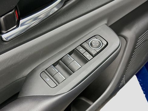 Used 2023 Toyota Prius XLE AWD/4WD image 15