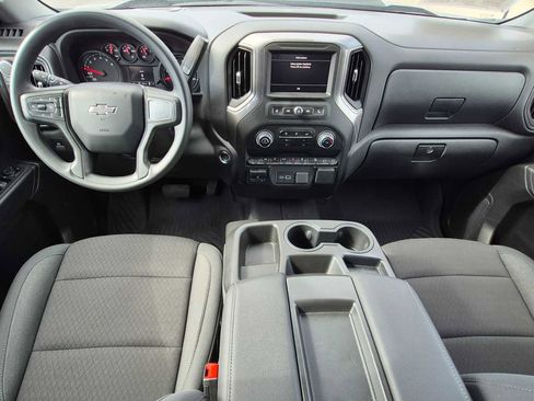 Used 2025 Chevrolet Silverado 1500 Custom Trail Boss w/ LPO, Dark Essentials Package AWD/4WD image 13