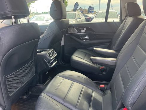 Used 2022 Mercedes-Benz GLS 450 4MATIC image 7