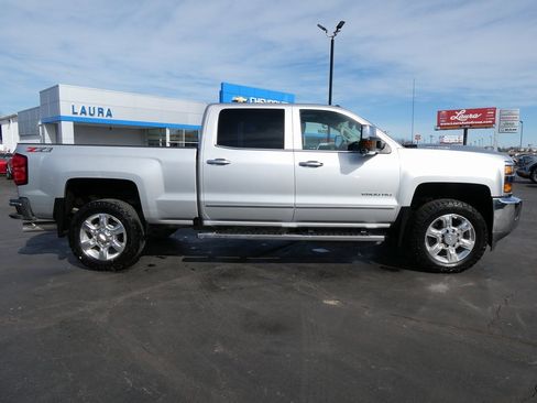 Used 2019 Chevrolet Silverado 2500 LTZ w/ Duramax Plus Package image 4