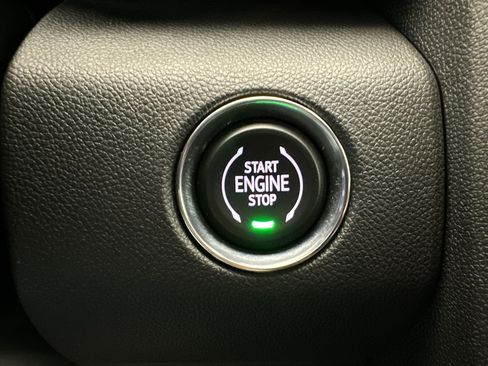 Certified 2025 GMC Acadia Elevation w/ Elevation Premium Package image 25