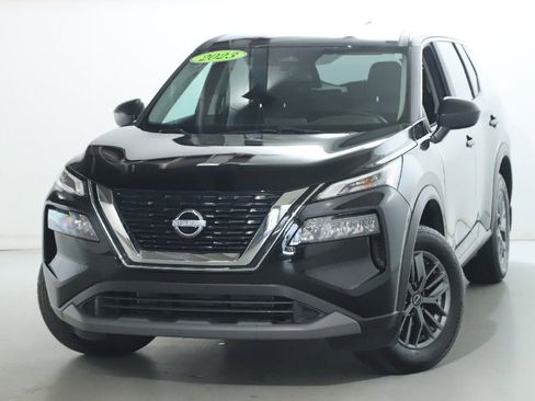 Certified 2023 Nissan Rogue S AWD/4WD image 5