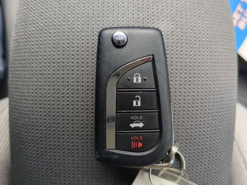 Used 2024 Toyota Corolla LE image 29