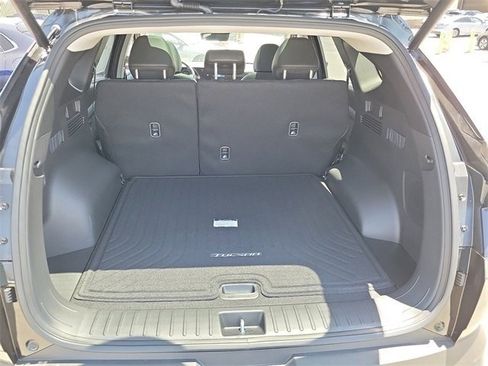New 2025 Hyundai Tucson Limited image 19