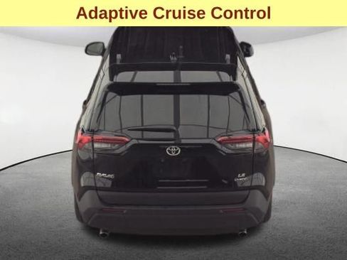 Used 2025 Toyota RAV4 LE AWD/4WD image 7