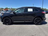 Used 2022 Ford Edge SE w/ Black Appearance Package image 5