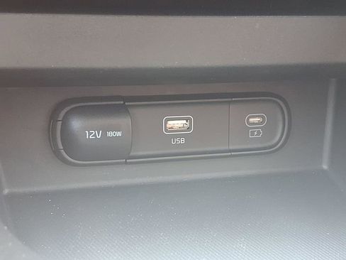 Certified 2025 Kia Seltos S FWD image 6