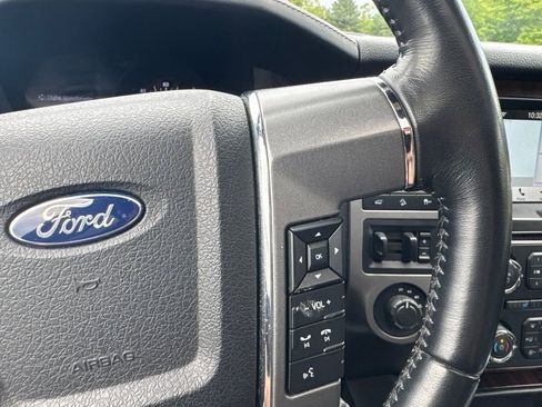 Used 2017 Ford Expedition Platinum AWD/4WD image 16