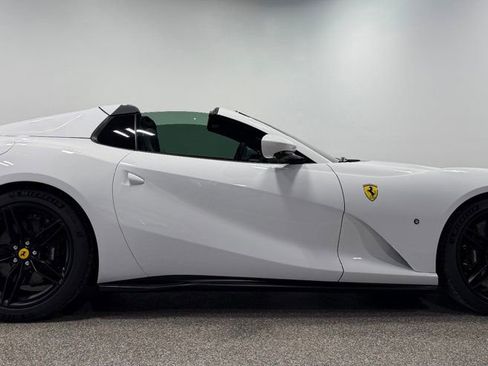 Used 2023 Ferrari 812 GTS RWD image 12