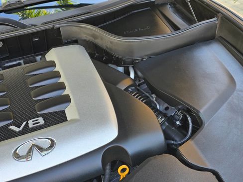 Used 2011 INFINITI FX50 AWD w/ Sport Pkg image 53