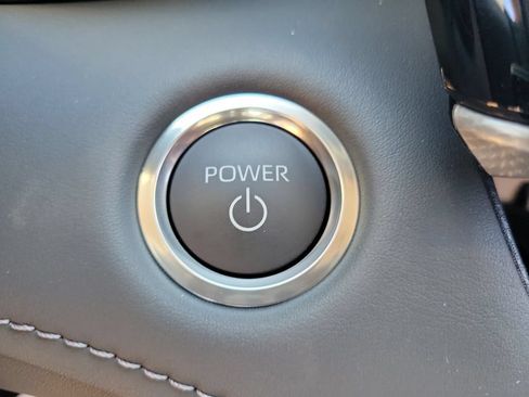 New 2026 Toyota Highlander Platinum AWD/4WD image 32