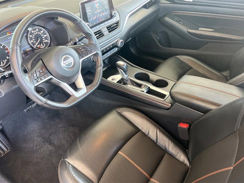 Used 2022 Nissan Altima 2.5 SR image 12
