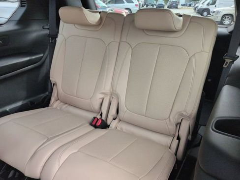 New 2025 Jeep Grand Cherokee L Limited w/ Luxury Tech Group II RWD image 13