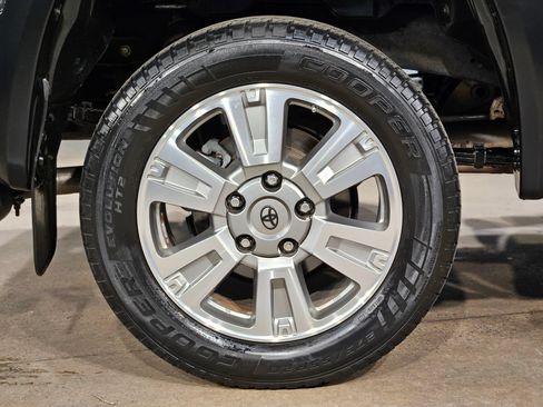 Used 2014 Toyota Tundra 1794 Edition AWD/4WD image 17
