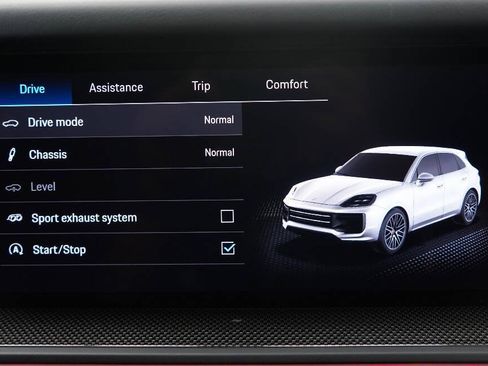 Used 2025 Porsche Cayenne GTS AWD/4WD image 85