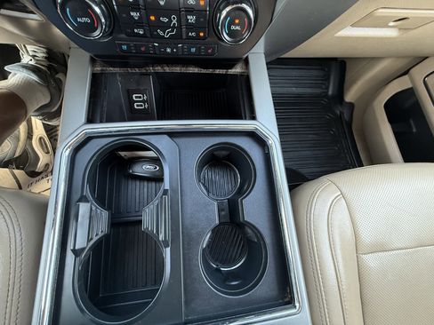 Used 2017 Ford F250 Lariat w/ Lariat Ultimate Package image 43