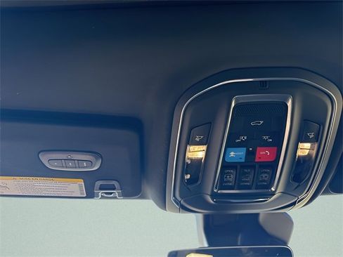 New 2025 Jeep Grand Cherokee L Limited image 17