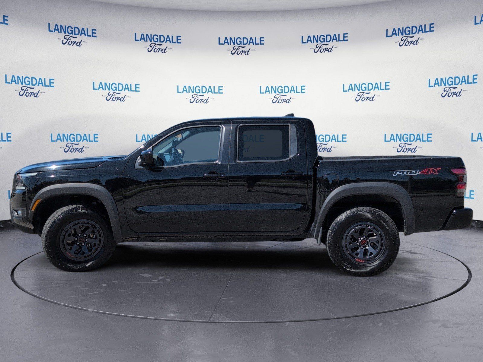 Used 2026 Nissan Frontier PRO-4X AWD/4WD image 10