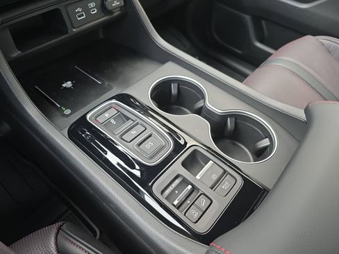 New 2025 Honda Pilot Black Edition image 26