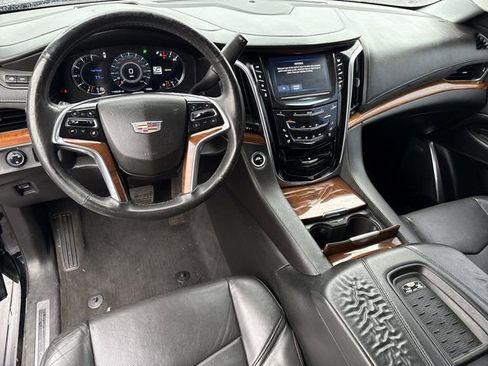 Certified 2017 Cadillac Escalade ESV Premium Luxury RWD image 19