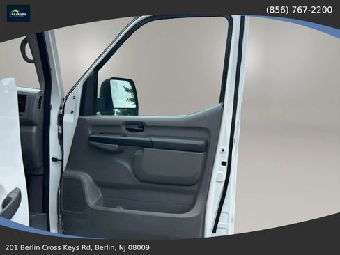Used 2018 Nissan NV 2500 SV RWD image 25