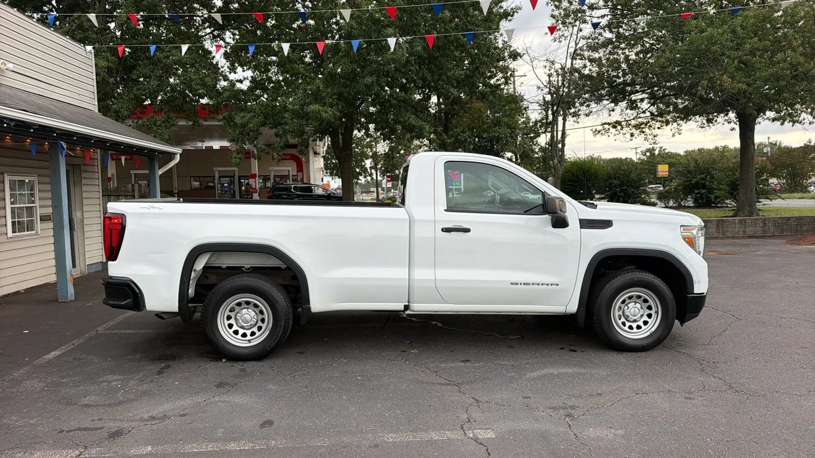 Used 2019 GMC Sierra 1500 4x4 Regular Cab image 4